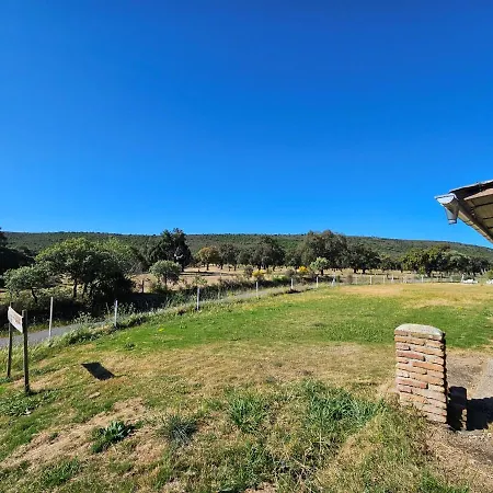 Rural Portilla De Monfraguee מלון