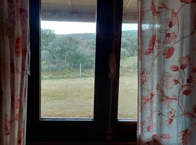 Hotel Rural Portilla De Monfraguee 2*